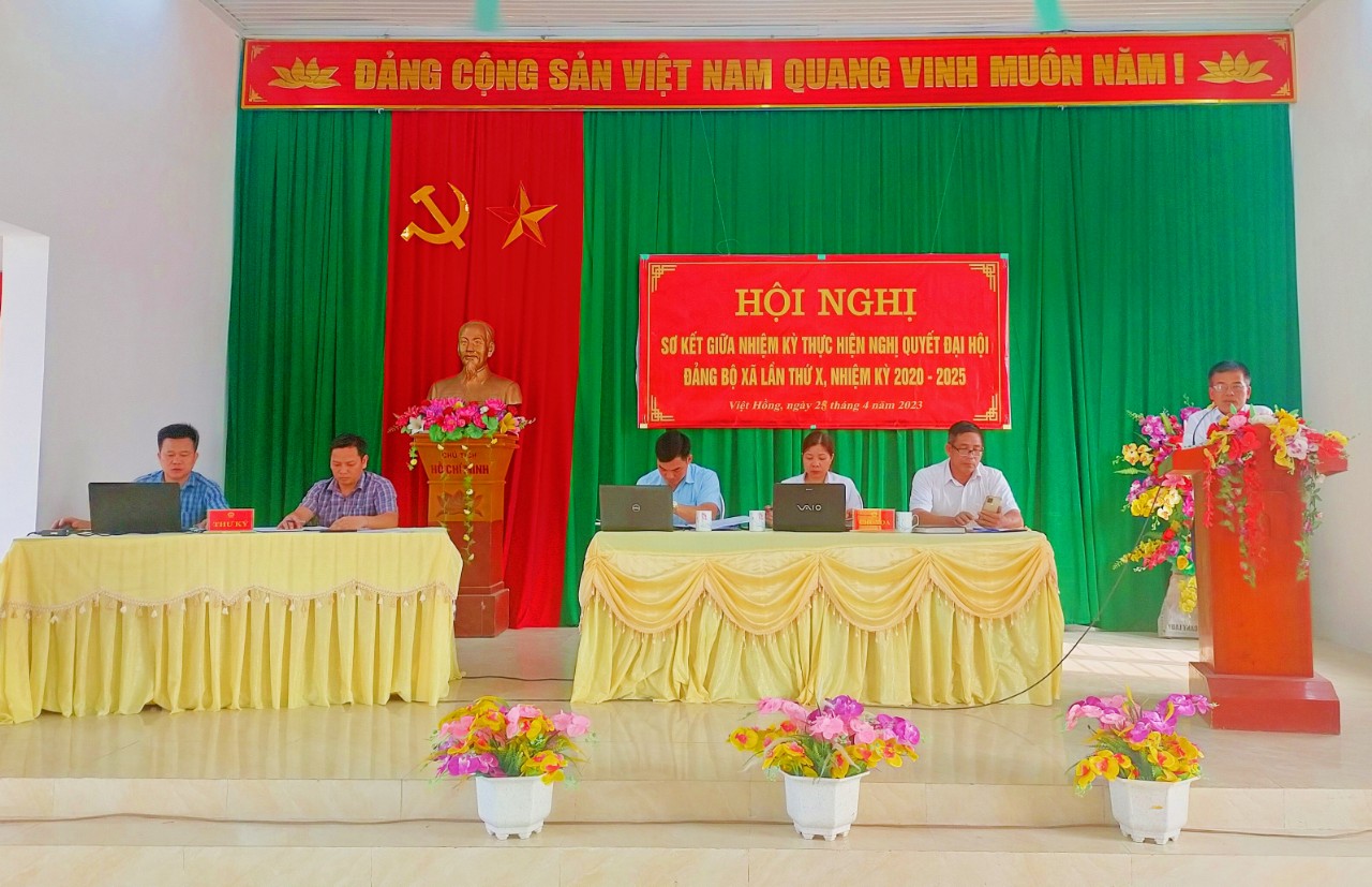 Đảng ủy xã Việt Hồng tổ chức Hội nghị sơ kết giữa nhiệm kỳ thực hiện Nghị quyết Đại hội Đảng bộ xã lần thứ X, nhiệm kỳ 2020 - 2025