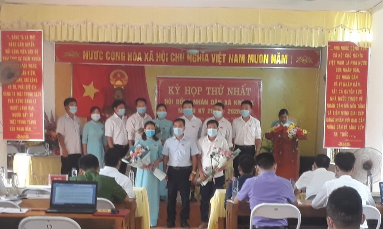 Kỳ họp thứ nhất HĐND xã Việt Hồng, nhiệm kỳ 2021-2026 thành công tốt đẹp