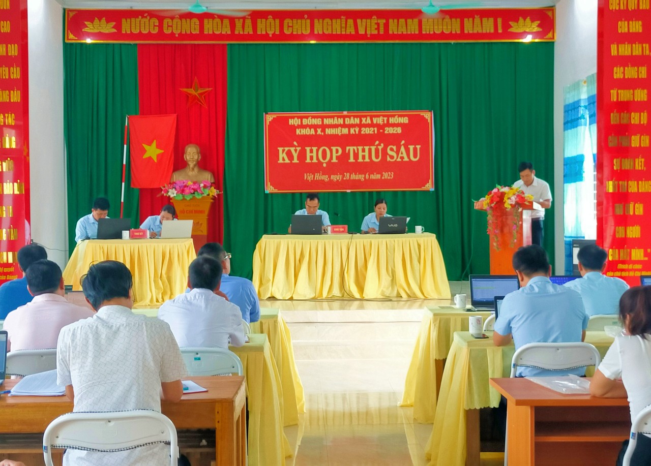 Kết quả kỳ họp thứ sáu HĐND xã Việt Hồng khóa X, nhiệm kỳ 2021-2026