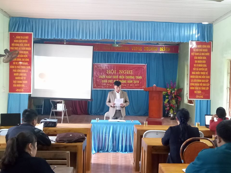 Hội nghị triển khai chương trình giáo dục phổ thông năm 2018 tại xã Việt Hồng